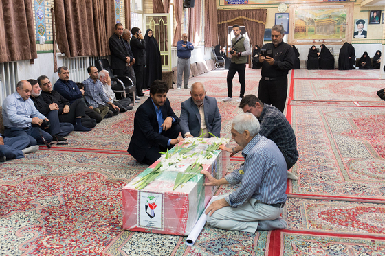  تشییع پیکر جانباز شهید هادی کاظم نژاد
