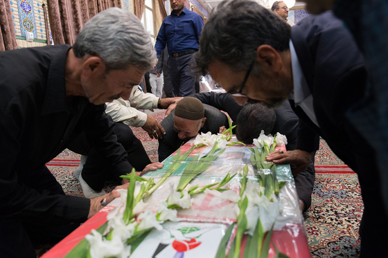  تشییع پیکر جانباز شهید هادی کاظم نژاد