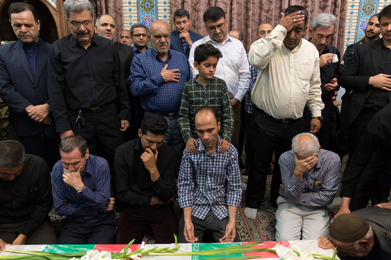  تشییع پیکر جانباز شهید هادی کاظم نژاد