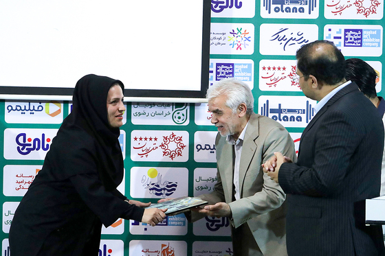  مراسم رونمایی از پیراهن تیم فوتسال بانوان هیات فوتبال خراسان رضوی