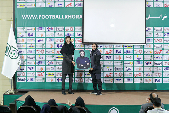  مراسم رونمایی از پیراهن تیم فوتسال بانوان هیات فوتبال خراسان رضوی