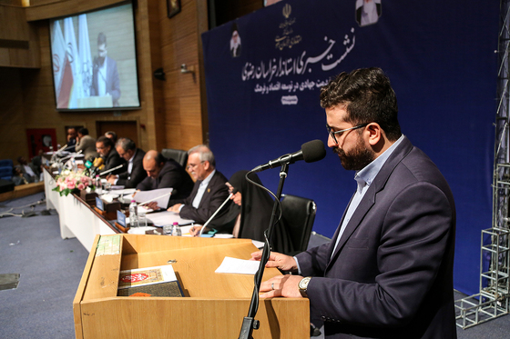 نشست هم اندیشی اصحاب رسانه با استاندار خراسان رضوی