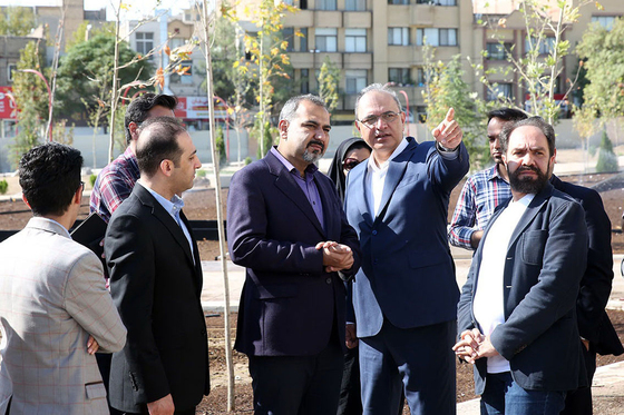 بازدید رئیس سازمان فناوری اطلاعات کشور از کارخانه نوآوری و شهرداری الکترونیک منطقه 12