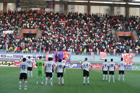 لیگ برتر فوتبال/ مسابقه شهرخودرو مشهد و شاهین شهرداری بوشهر