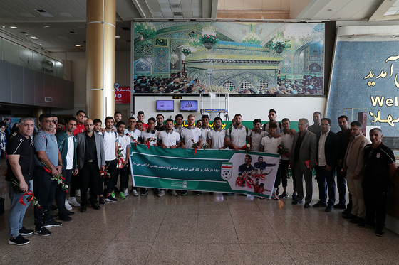 استقبال از تیم ملی فوتبال امید در فرودگاه شهید هاشمی نژاد مشهد