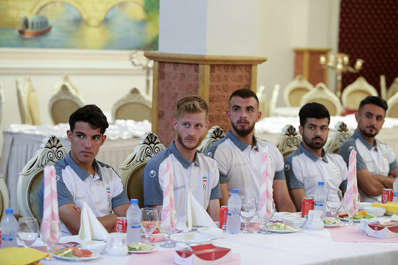 ضیافت شام هیات فوتبال خراسان رضوی برای اعضای تیم فوتبال امید ایران