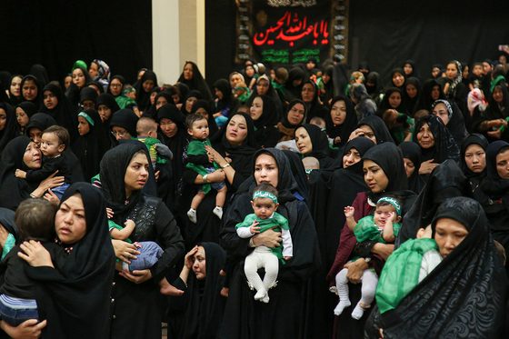 مراسم شیرخوارگان حسینی