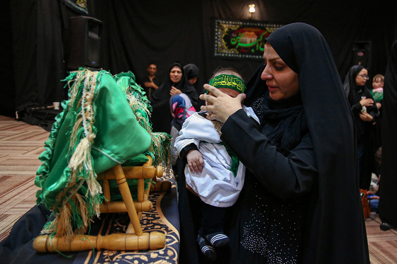 مراسم شیرخوارگان حسینی در گلشهر