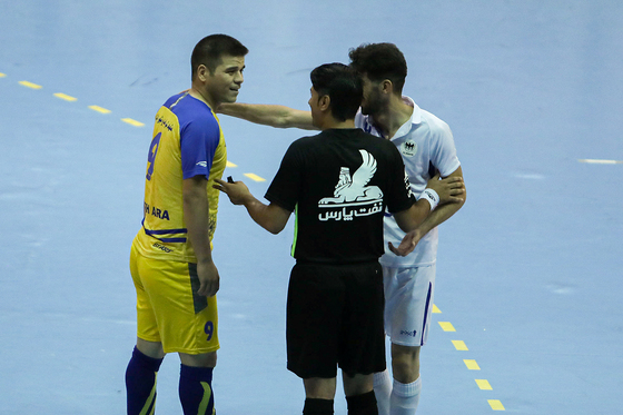 سالن ورزشی شهید بهشتی مشهد