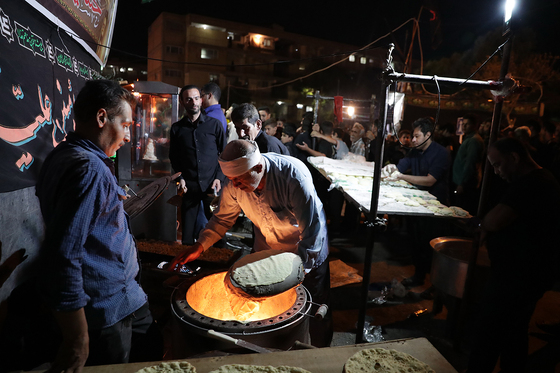  آیین سنتی شب هشت محرم در شهرک عرب ها