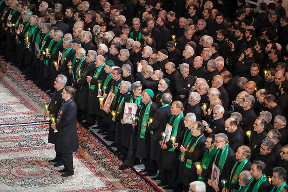 مراسم خطبه خوانی شب عاشورا در حرم مطهر رضوی