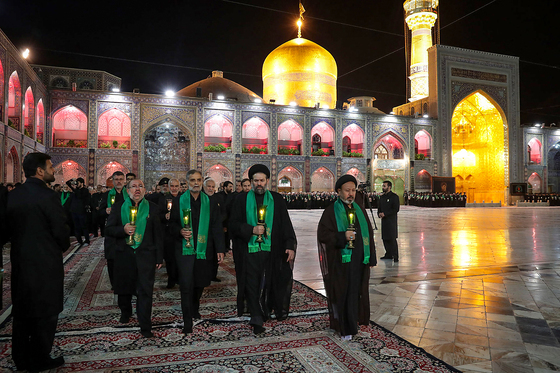مراسم خطبه خوانی شب عاشورا در حرم مطهر رضوی