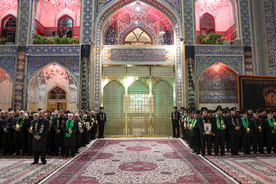 مراسم خطبه خوانی شب عاشورا در حرم مطهر رضوی