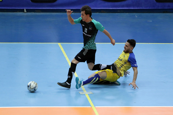 لیگ برتر فوتسال/مسابقه فرش آرا مشهد و اهورا بهبهان‎