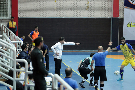 لیگ برتر فوتسال/مسابقه فرش آرا مشهد و اهورا بهبهان‎