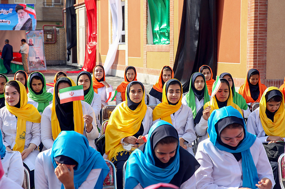 آغاز سال تحصیلی در هنرستان «لطیفه سلماسی»