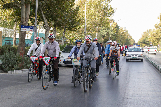همایش بزرگ دوچرخه سواری به مناسبت «روز جهانی بدون خودرو»