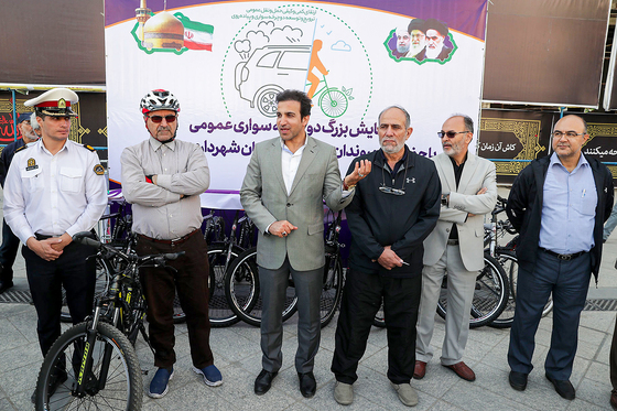 همایش بزرگ دوچرخه سواری به مناسبت «روز جهانی بدون خودرو»