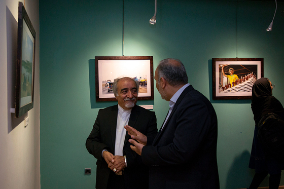 نمایشگاه عکس « چهارده پنجاه و دو 