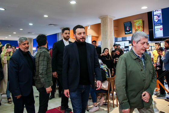  اکران مردمی فیلم سینمایی «سال دوم دانشکده من» در سینما‌های مشهد