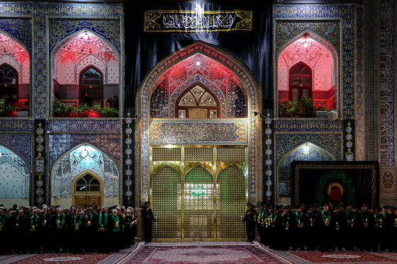 آیین خطبه خوانی شب شهادت امام رضا(ع) در حرم مطهر رضوی