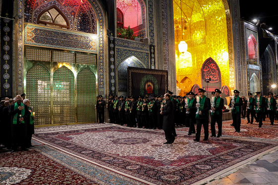 آیین خطبه خوانی شب شهادت امام رضا(ع) در حرم مطهر رضوی