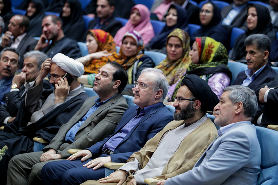 همایش تجلیل از بهورزان نمونه کشور با حضور وزیر بهداشت در مشهد