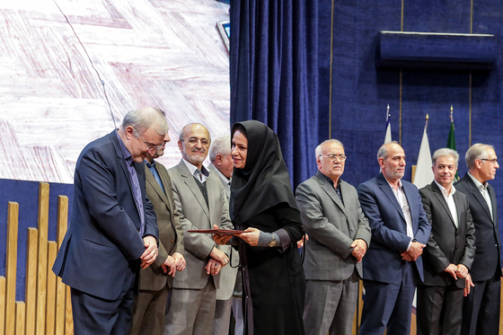 همایش تجلیل از بهورزان نمونه کشور با حضور وزیر بهداشت در مشهد
