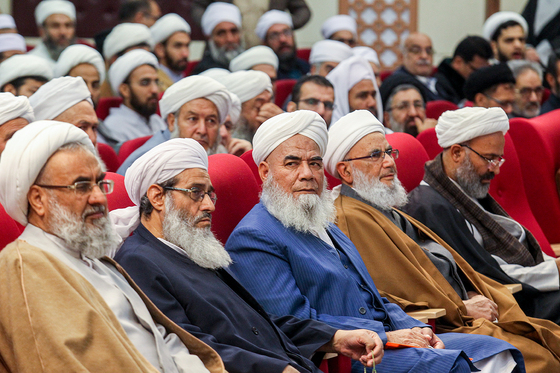 مراسم بزرگداشت هفته وحدت با حضور علمای سنی و شیعه