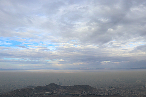 آسمان خاکستری مشهد