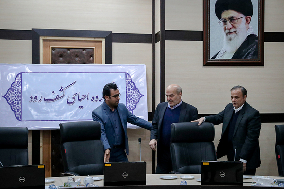 نشست کارگروه احیای کشف رود