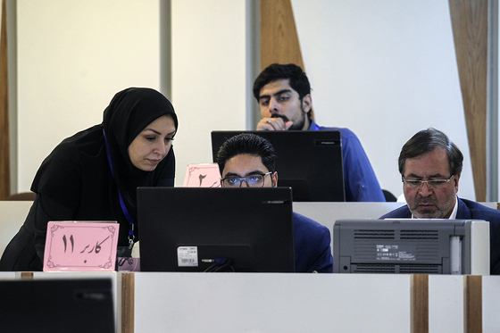 چهارمین روز ثبت‌نام انتخابات مجلس یازدهم در مشهد