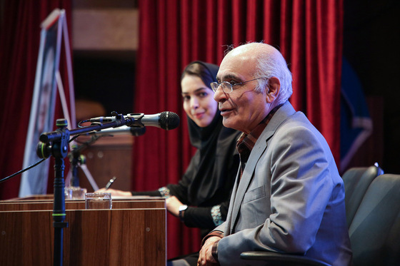 نشست صمیمی با هوشنگ مرادی کرمانی