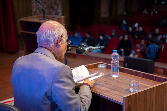 نشست صمیمی با هوشنگ مرادی کرمانی