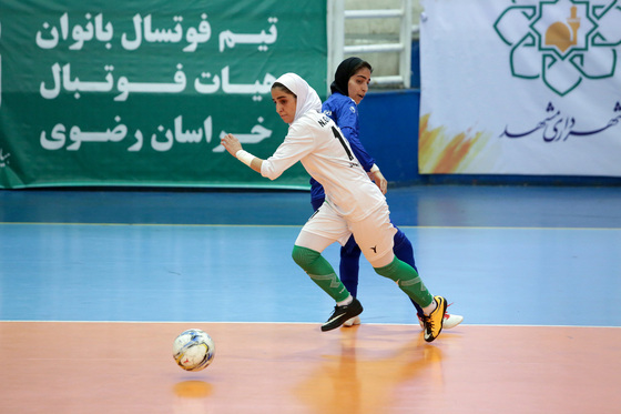 مسابقه فوتسال بانوان هیات فوتبال خراسان رضوی و پویندگان شیراز