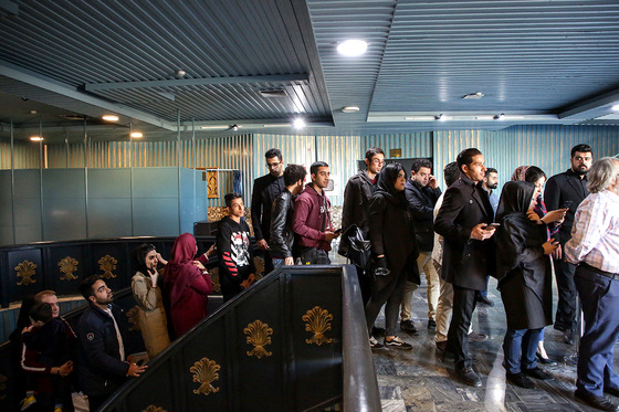 اکران فیلم سینمایی «مطرب» با حضور پرویز پرستویی و محسن کیایی