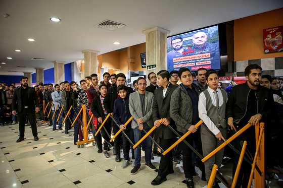 اکران فیلم سینمایی «مطرب» با حضور پرویز پرستویی و محسن کیایی