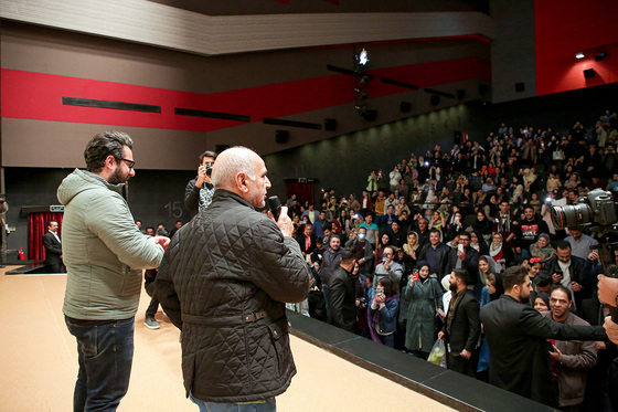 اکران فیلم سینمایی «مطرب» با حضور پرویز پرستویی و محسن کیایی
