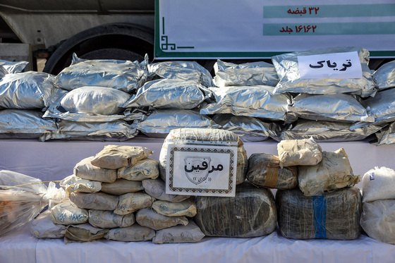 نمایشگاه کشفیات مواد افیونی