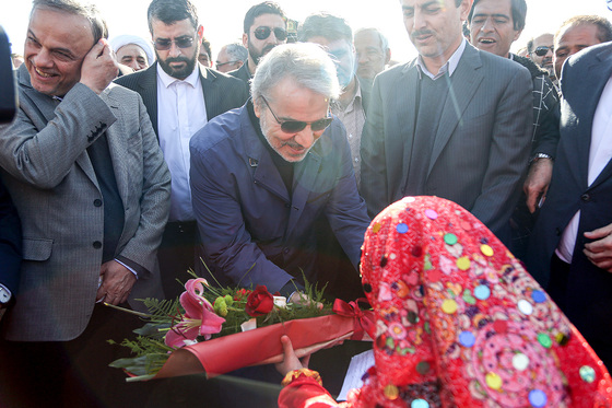 افتتاح واحدهای مسکونی بازسازی شده پس از سیل با حضور معاون رییس جمهور