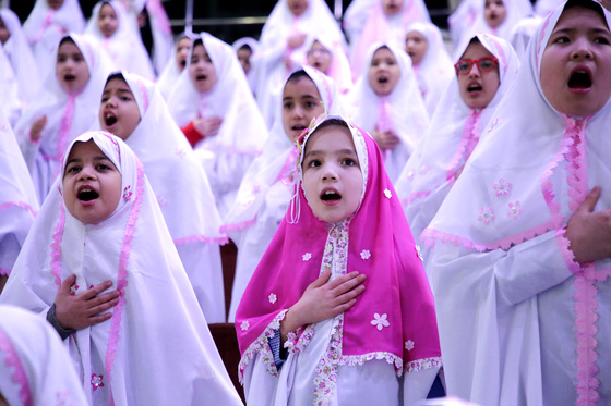  جشن تكلیف،آغازی شیرین برای عبادت وبندگی