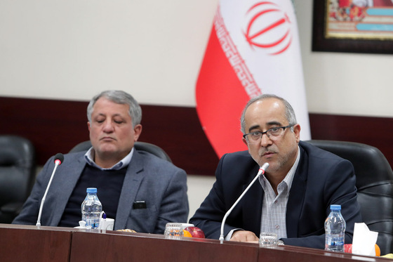 نشست هم‌اندیشی جمعی از روسای شورا‌ها و شهرداران کلانشهرهای کشور 