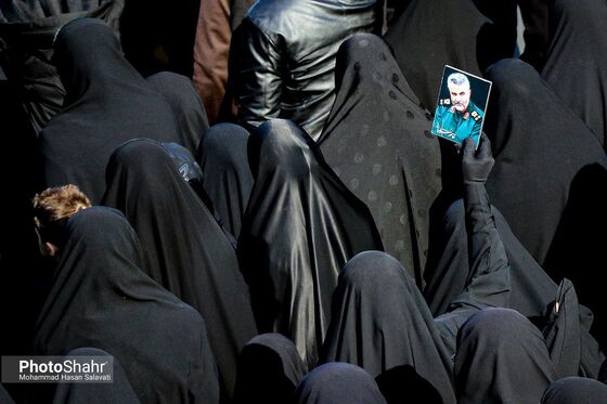 راهپیمایی مردم مشهد در محکومیت ترور سردار شهید حاج قاسم سلیمانی