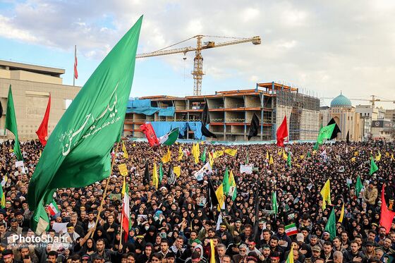 راهپیمایی مردم مشهد در محکومیت ترور سردار شهید حاج قاسم سلیمانی
