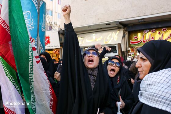 راهپیمایی مردم مشهد در محکومیت ترور سردار شهید حاج قاسم سلیمانی 2