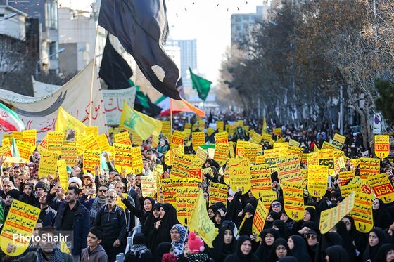 راهپیمایی مردم مشهد در محکومیت ترور سردار شهید حاج قاسم سلیمانی 2
