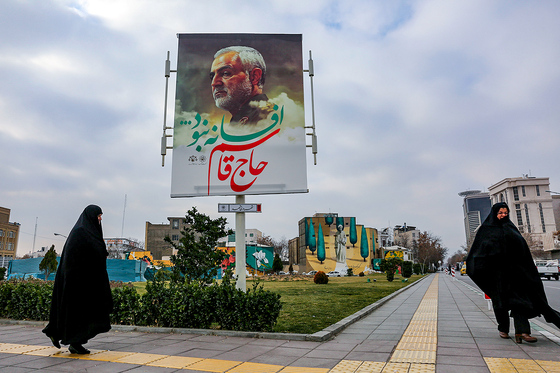 فضاسازی شهرداری مشهد همزمان با شهادت «سپهبد حاج قاسم سلیمانی»