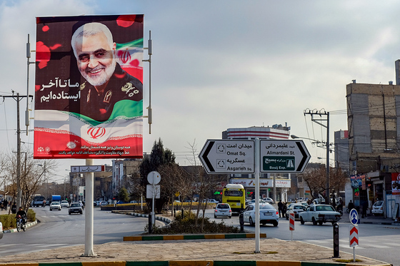 فضاسازی شهرداری مشهد همزمان با شهادت «سپهبد حاج قاسم سلیمانی»