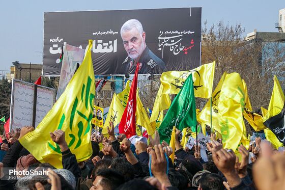استقبال میلیونی مردم مشهد از پیکر «شهید سپهبد قاسم سلیمانی» و یاران شهیدش