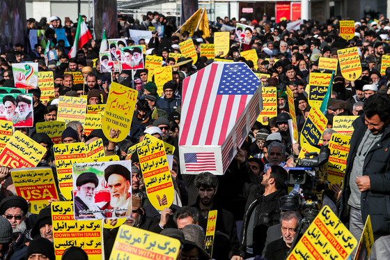 راهپیمایی حمایت از جبهه مقاومت در مشهد